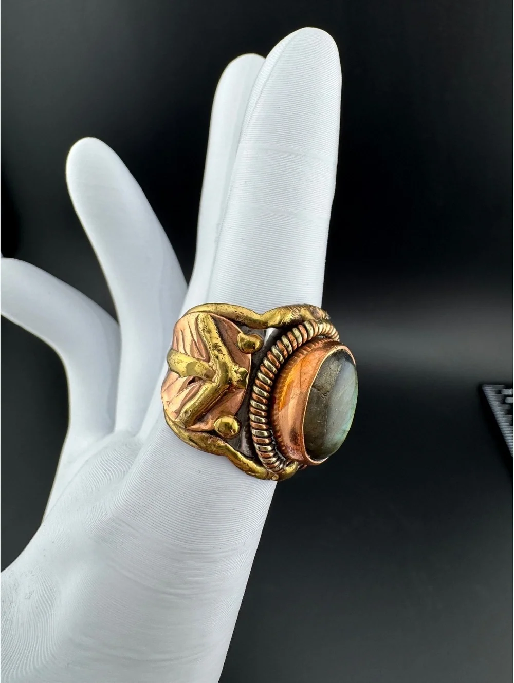 Handcrafted Labradorite Statement Ring with Mixed Metal Band